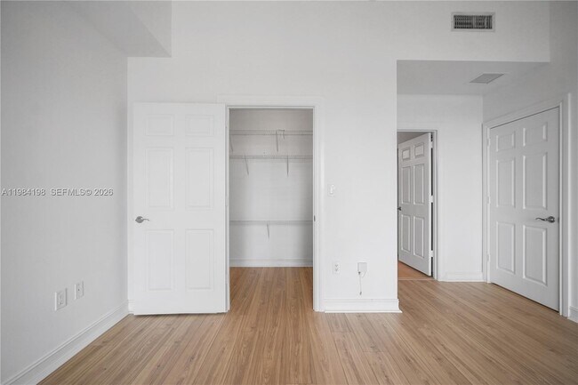 Building Photo - 3001 NE 185th St
