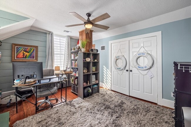 Building Photo - 3216 Avenue N