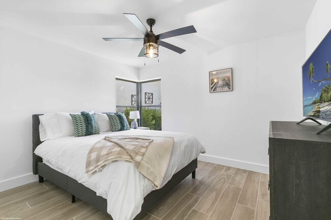 Building Photo - 13781 Barberry Dr