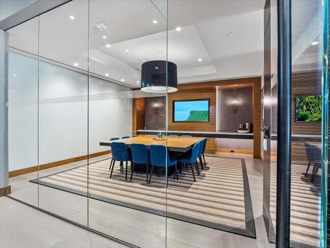 Building Photo - 11911 Freedom Dr