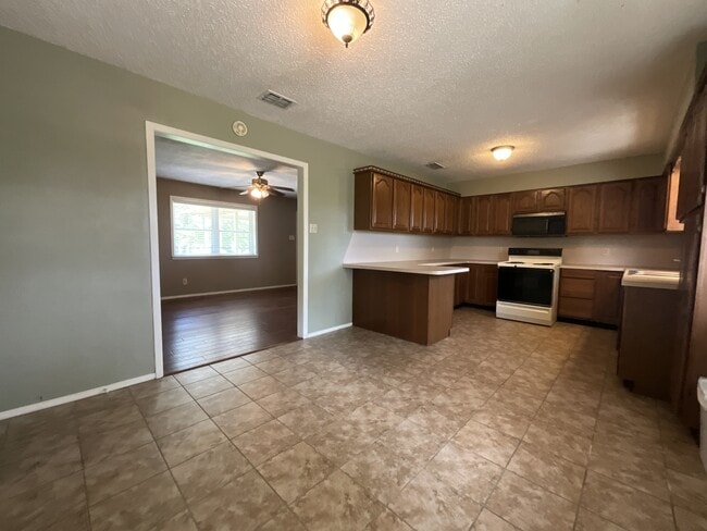 Building Photo - 24264 State Hwy 64