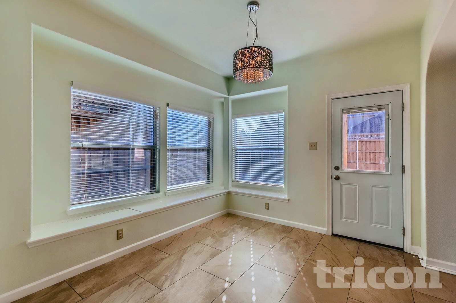 Building Photo - 12069 Brownwood Dr