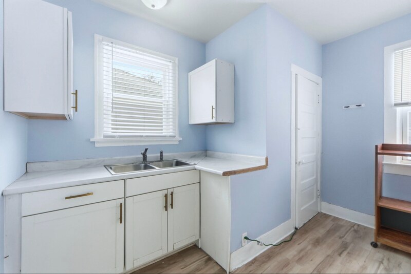 Building Photo - 1629 Sherman Blvd