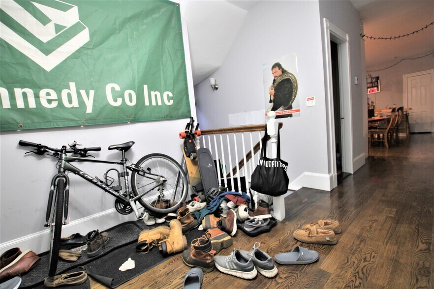 Building Photo - 17 Parker Hill Ave