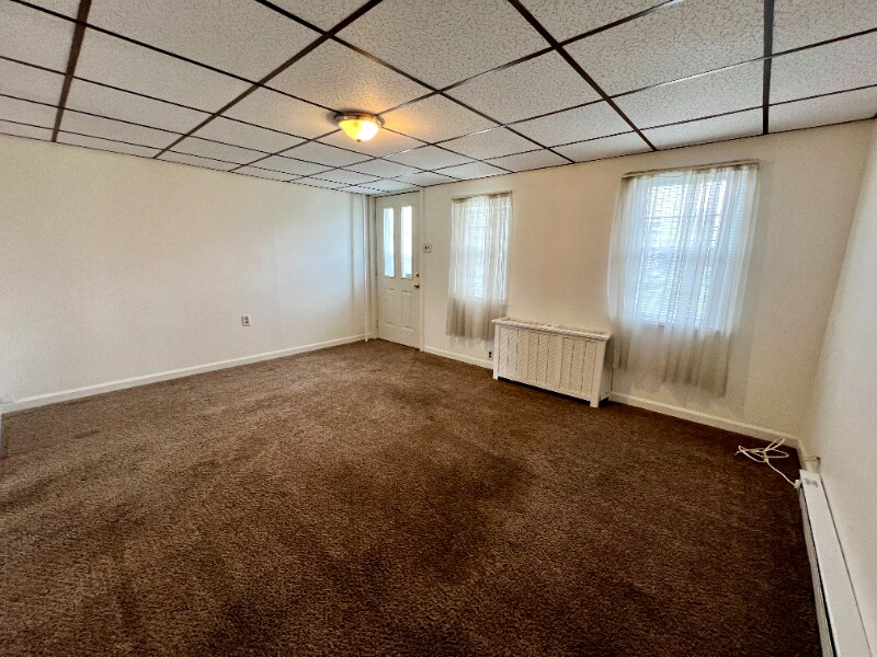Building Photo - 137 E Summit St
