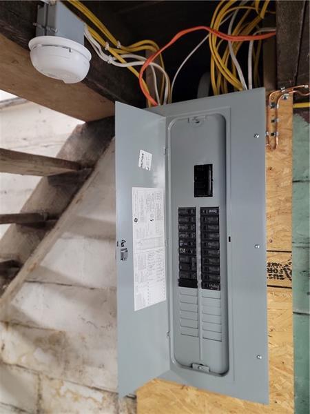 Building Photo - 1040 Wilson Pl