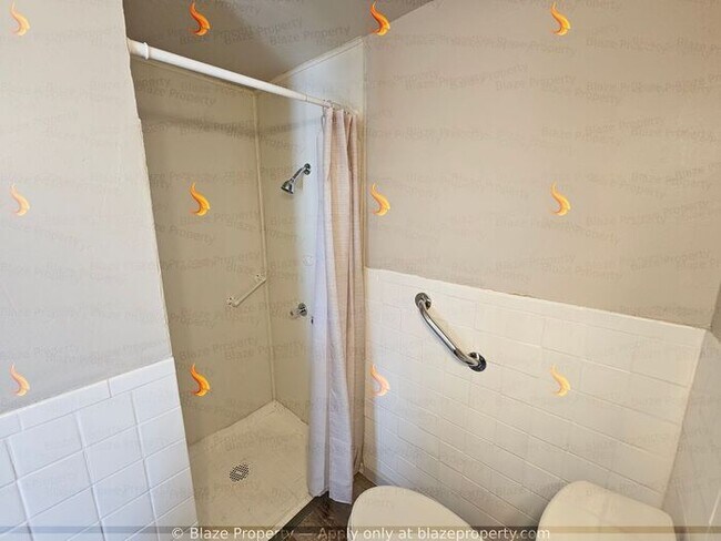 Primary Photo - Move-In Ready! Renovated Efficiencies & 1-...