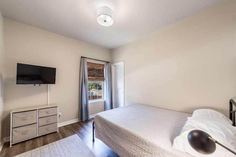 Building Photo - 195 Watts Ln