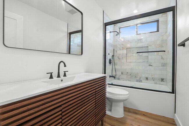 Building Photo - Renovated Lake Forest Home with Expansive Yard & Modern Finishes