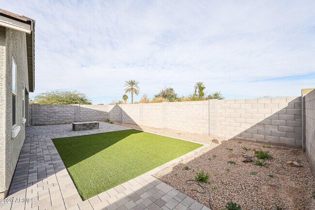 Building Photo - 2306 E Branham Ln