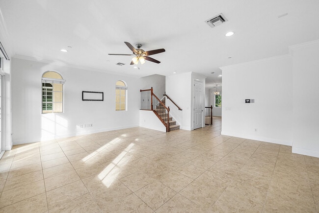 Building Photo - 824 Virginia Gardens Dr