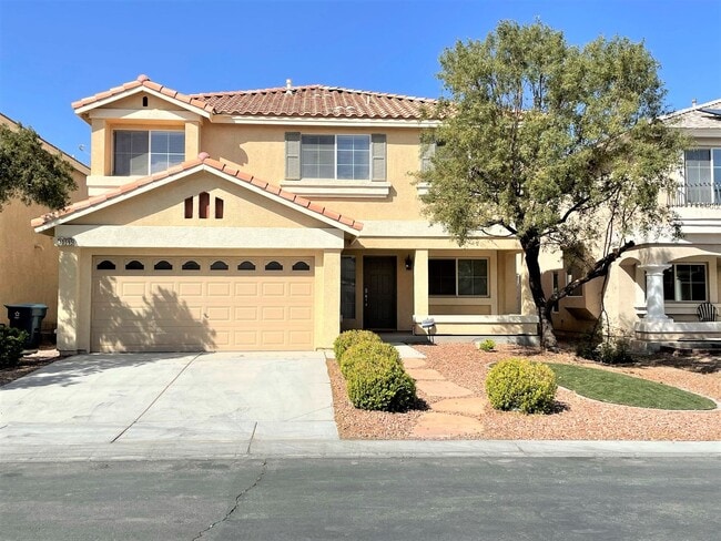 Primary Photo - Two-story 4 BR & 3 BA designs offer luxuri...