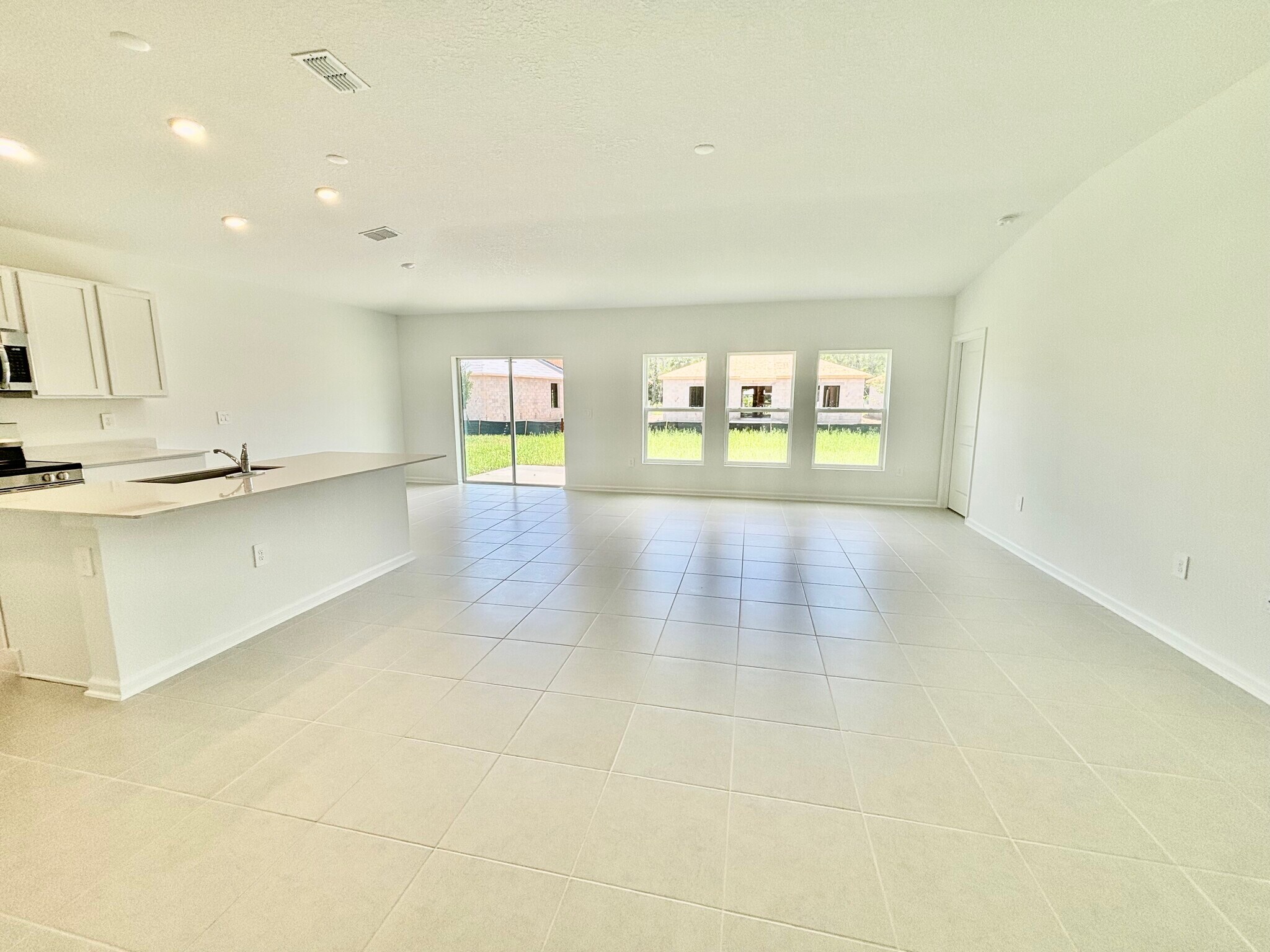 Building Photo - 4741 Golden Knight Blvd