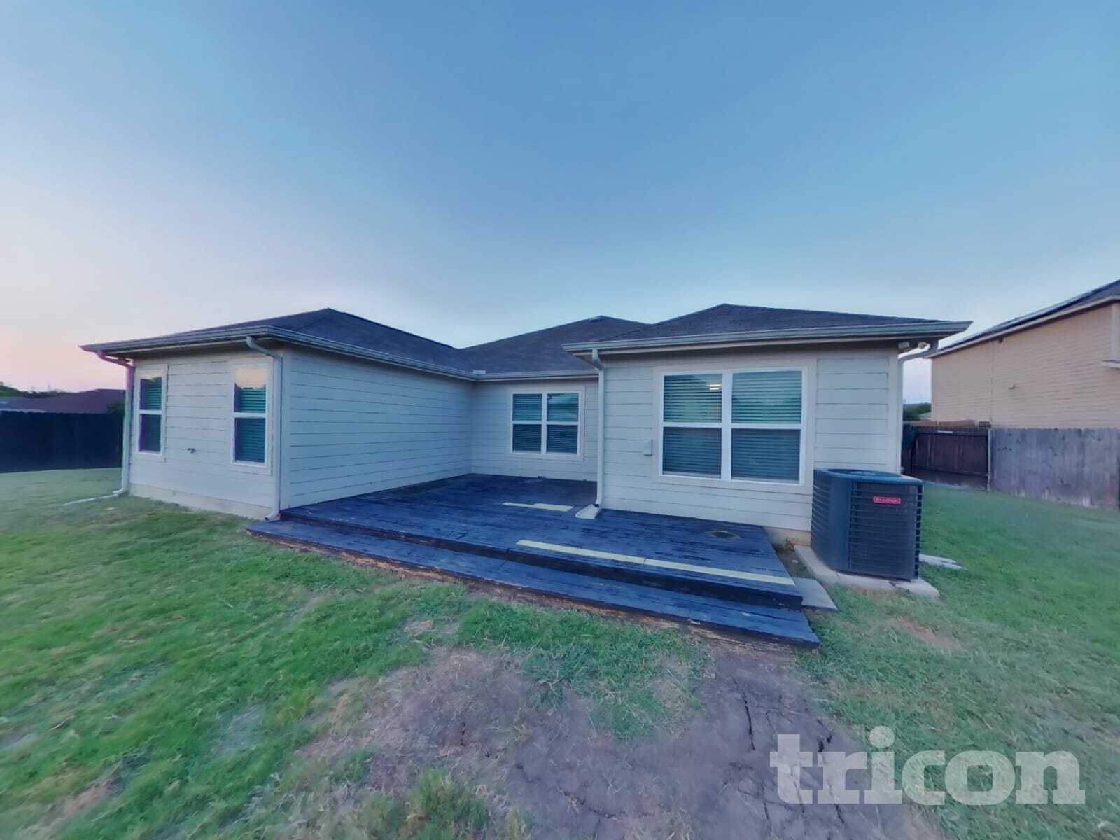 Building Photo - 14210 Bridgeview Ln