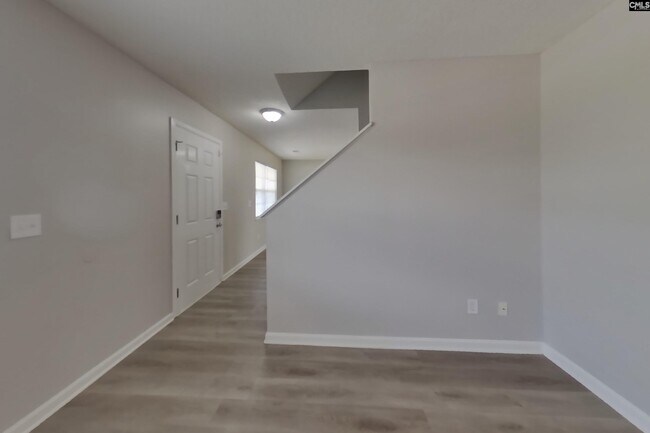 Building Photo - 131 Quiet Grove Dr