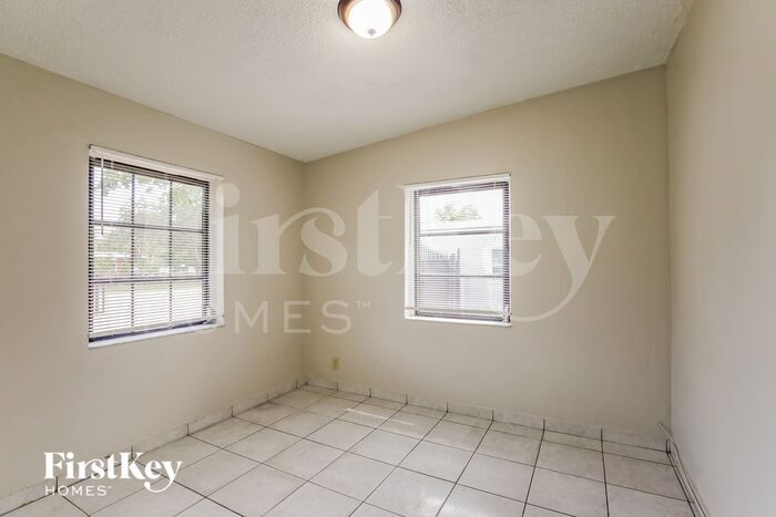 Building Photo - 12620 NW 15th Ave