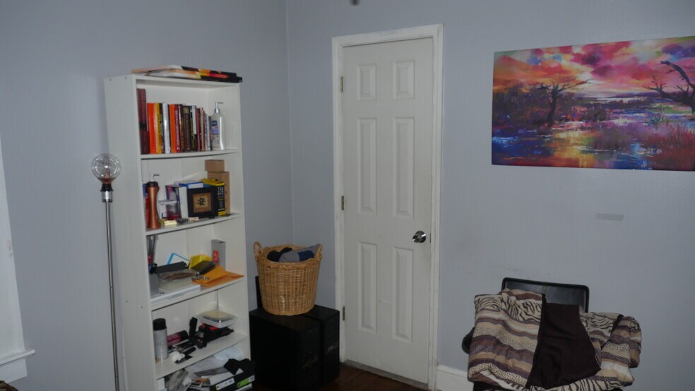 Unit B - 1065 Atlantic Dr NW