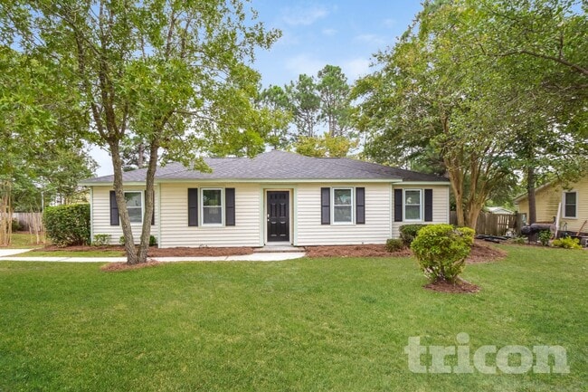 Building Photo - 424 Westridge Rd