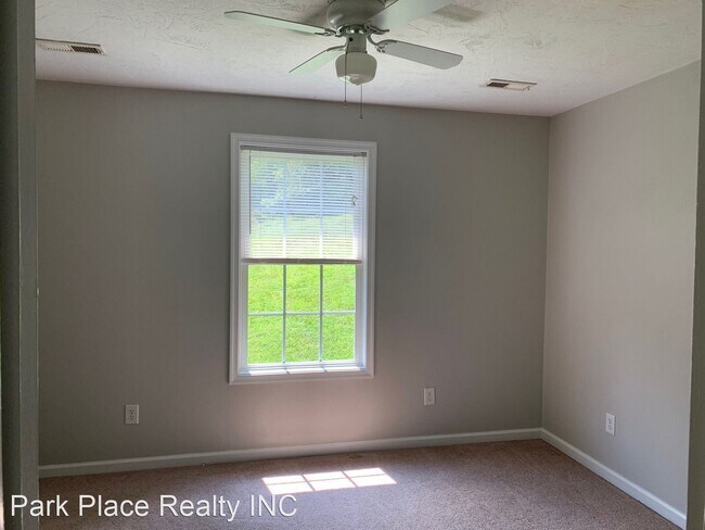Building Photo - 2 br, 2 bath House - 704 Mecca Street NE