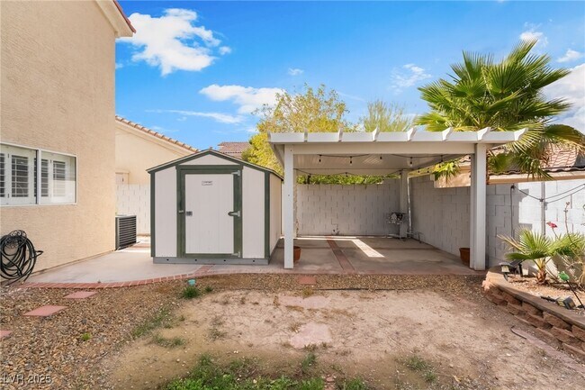 Building Photo - 8516 Summer Vista Ave