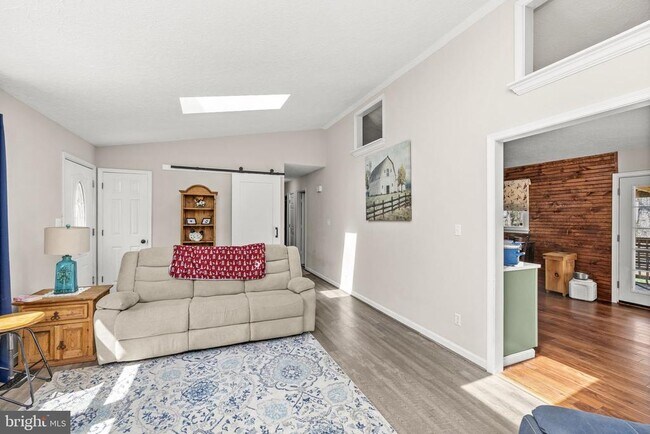 Building Photo - 13410 Wilderness Park Dr