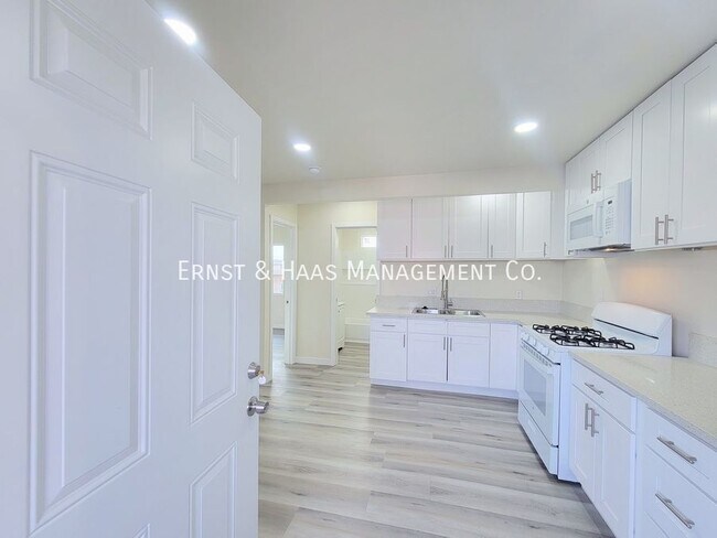 Building Photo - 3311 C Platt Ave