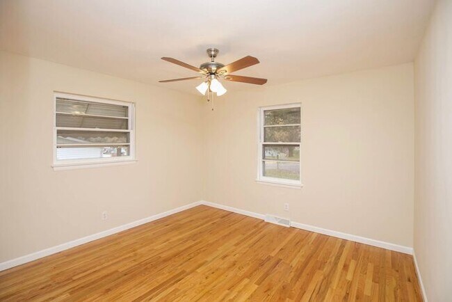 Building Photo - 7 Nordell Ct., Black Jack, MO 63033