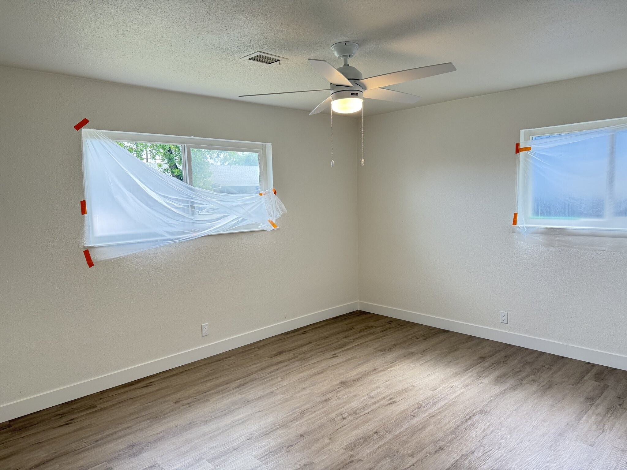 Building Photo - 636-642 Las Palmas Ave