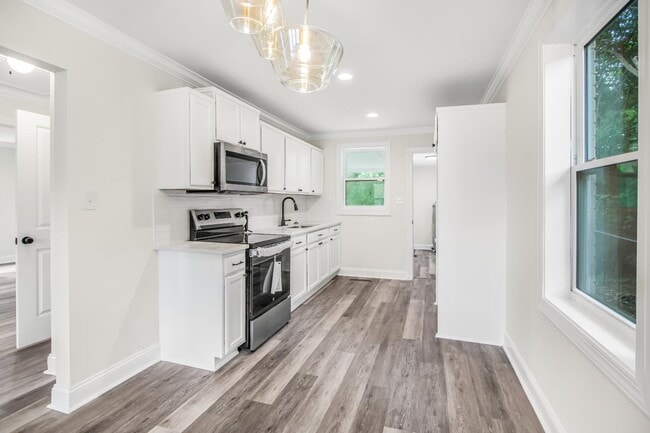 Building Photo - 500 Jackson Ln