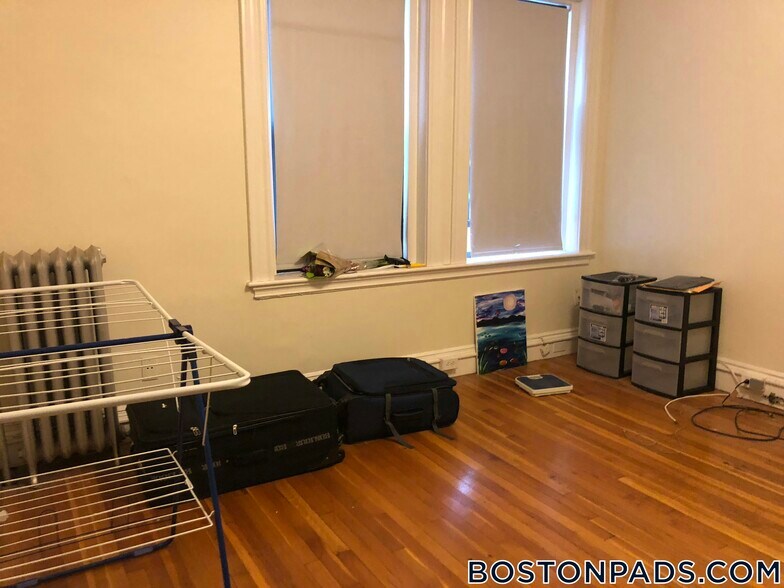 Building Photo - 17-19 Washington St.