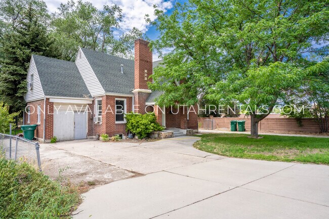 Building Photo - 40 E State St