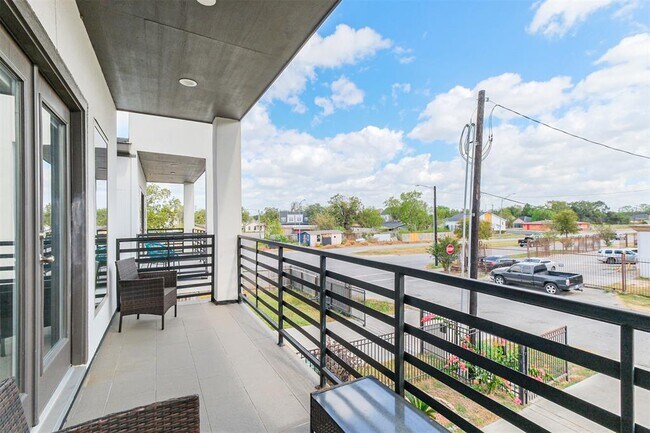 Building Photo - 8404 Safeguard St