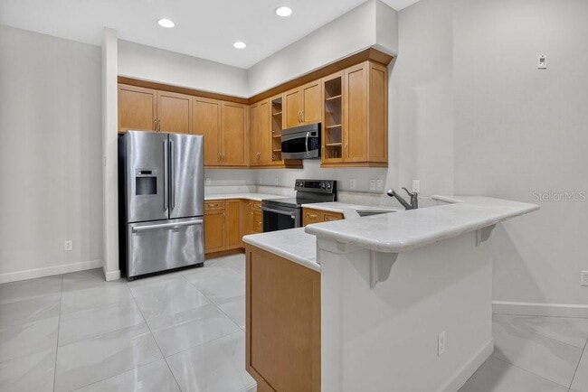 Building Photo - 8233 Tivoli Dr
