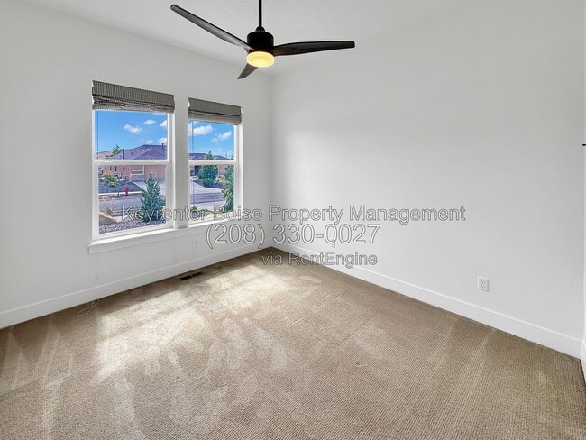 Building Photo - 5298 W Parkridge Dr