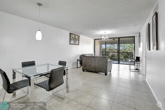Building Photo - 8592 W Sunrise Blvd