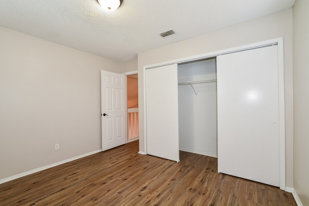 Building Photo - 11184 Cypress Leaf Dr
