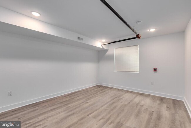 Building Photo - 1634 W Susquehanna Ave