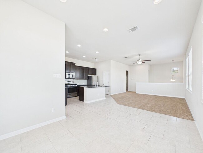 Building Photo - 2505 Meyer Cv