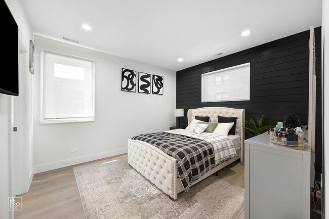 Building Photo - 6152 S Champlain Ave