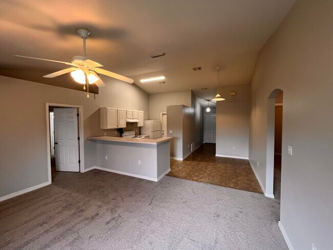 Building Photo - 305 Seclusion Blvd