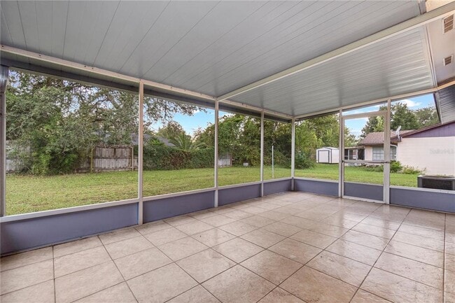 Building Photo - 14996 SW 35th Avenue Rd