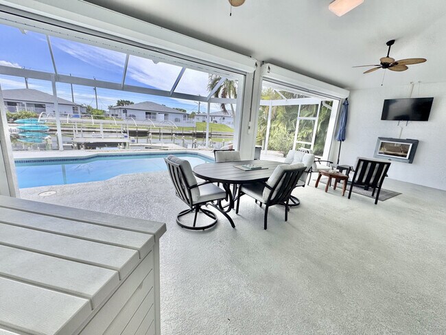 Building Photo - 236 SW 47th St