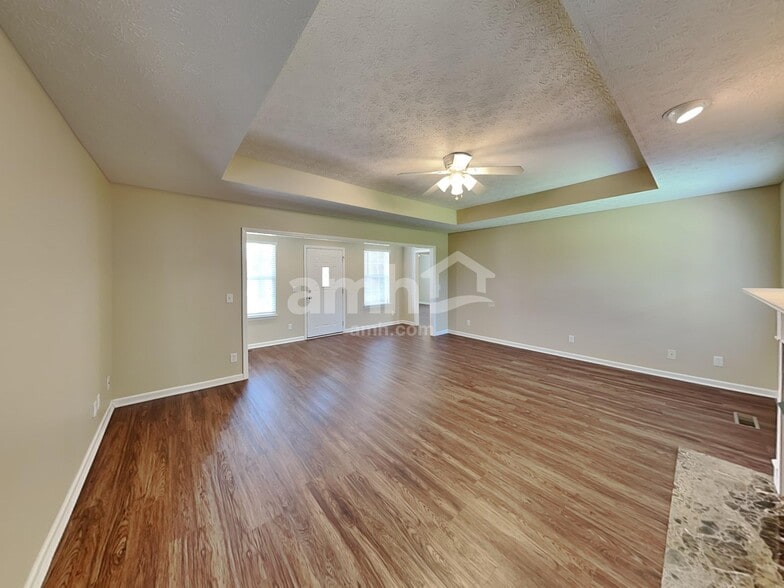 Building Photo - 308 Bluefield Ln