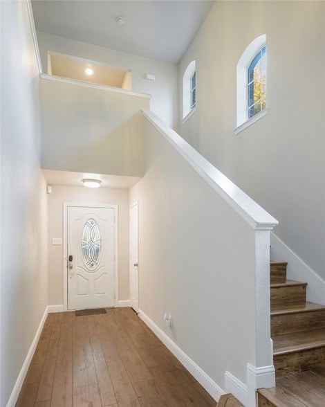 Building Photo - 10101 Benwick Dr