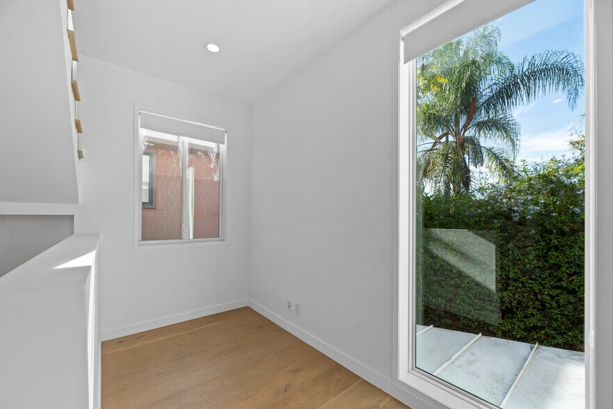 Building Photo - 1662 Lucile Ave