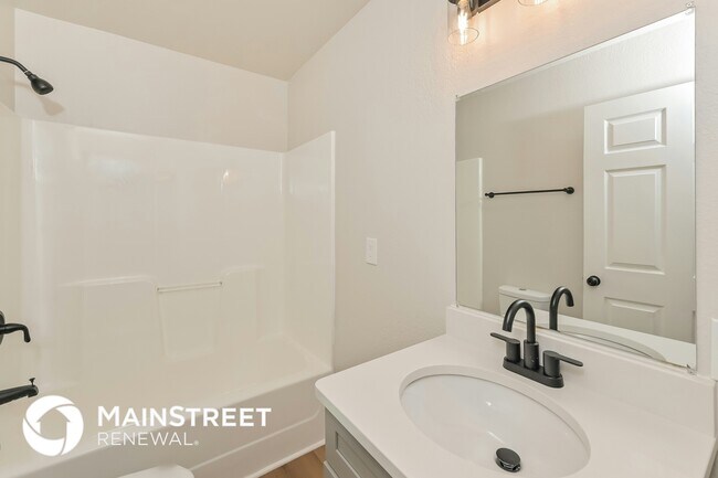 Building Photo - 206 Sandy Hill Rd