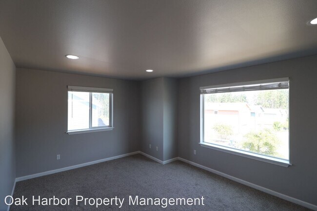 Building Photo - 3 br, 2 bath House - 1583 Nw 6th Ave
