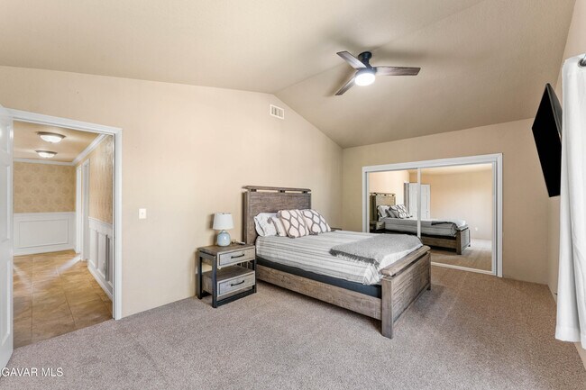 Building Photo - 5641 Hickory St