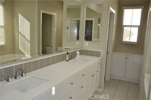 Building Photo - 133 Augustine