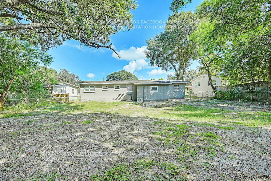 Building Photo - 5506 Perrine Dr
